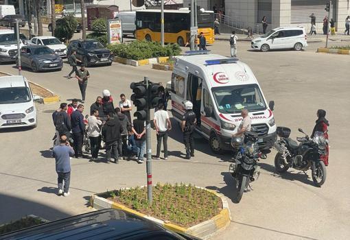 Mardin’de otomobille çarpışan motosikletli yaralandı