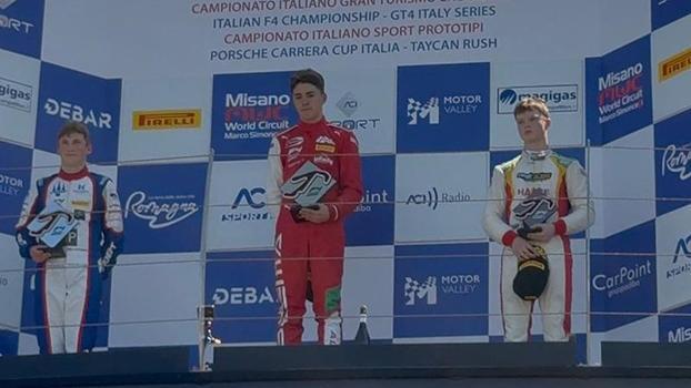 Alp Hasan Aksoy, Misano’daki Formula sahnesinde İstiklal Marşı'nı dinletti