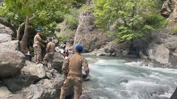 Dereye düşerek kaybolan 9 yaşındaki çocuğun cesedi bulundu