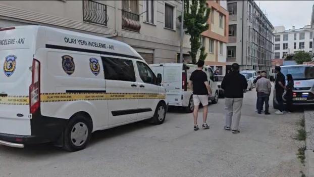 Evinde ölü bulundu