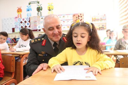 Samsun’da Mehmetçikten öğrencilere mektup