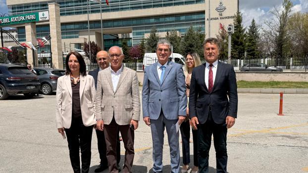 CHP'den milli parklara ilişkin düzenlemeleri içeren kanun için AYM'ye başvuru