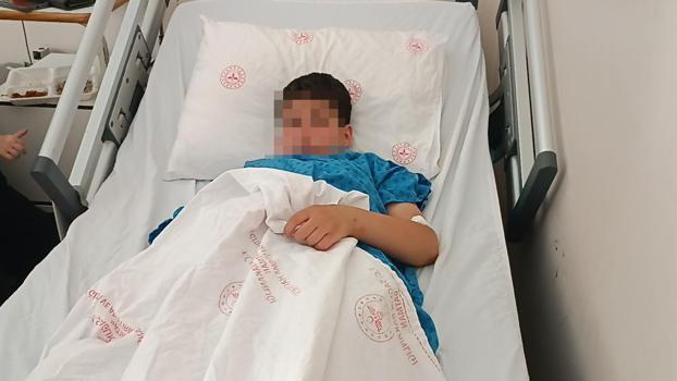İlkokul öğrencisi, parkta tüfekle bacağından vuruldu