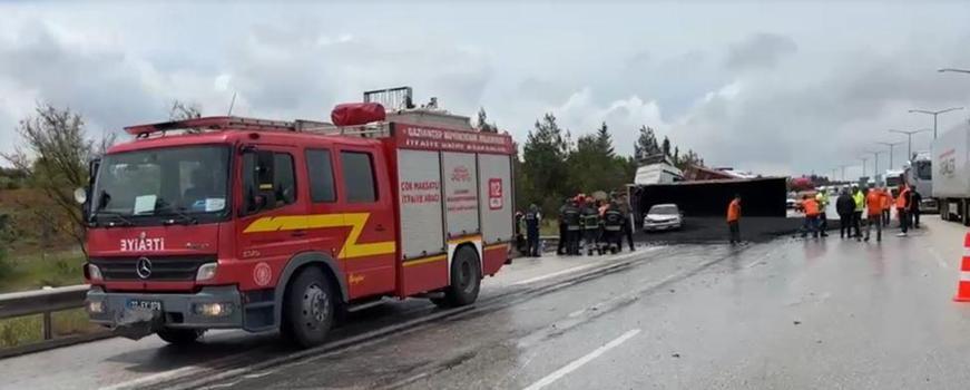 Gaziantep'te 4 araçlı zincirleme kaza; 1 yaralı