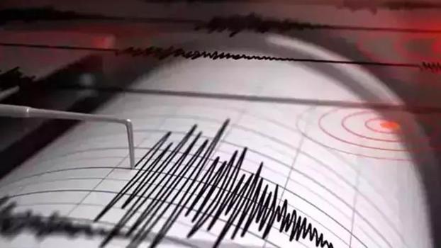 Japonya'da 6.7 büyüklüğünde deprem
