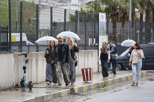 Astoria Grande kruvaziyeri, 1006 yolcusuyla Samsun’da