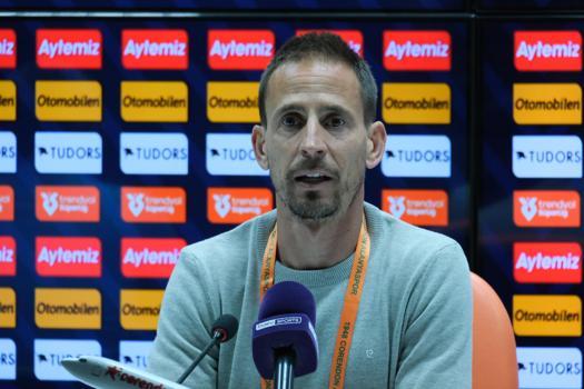 Corendon Alanyaspor’da Pereira ile devam kararı