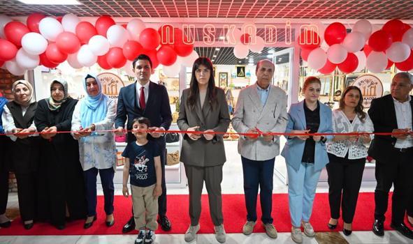Nusaybin’de kadın emeği ürünleri için satış mağazası açıldı