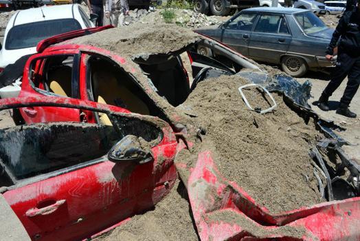 Freni boşalan kamyon, 7 araca çarptı: 2’si ağır 6 yaralı