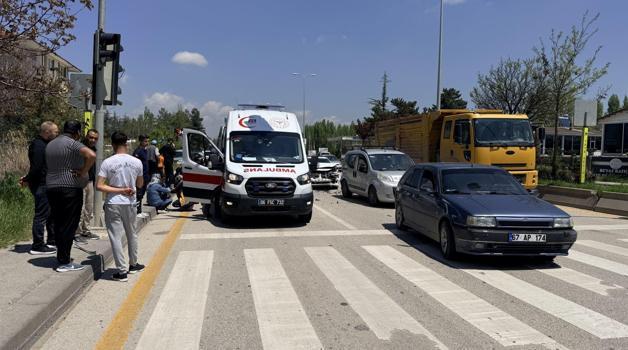Ankara'da zincirleme kaza: 3 yaralı