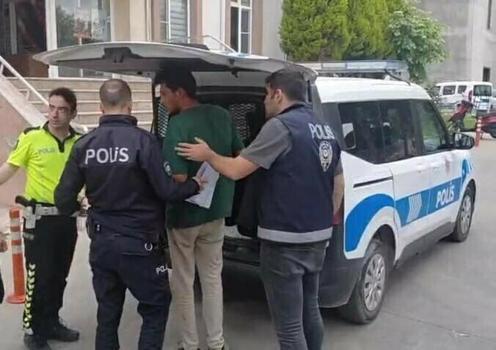 Üniversite öğrencisine bıçaklı, sopalı saldırı kamerada (2)
