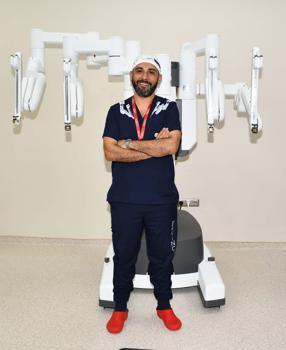 Prof. Dr. Çelik: Hastalar ve cerrahlar için birçok avantaj sağlamaktadır