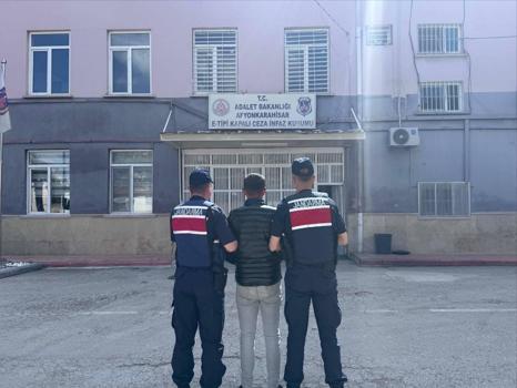 Aranan 43 kişi yakalandı