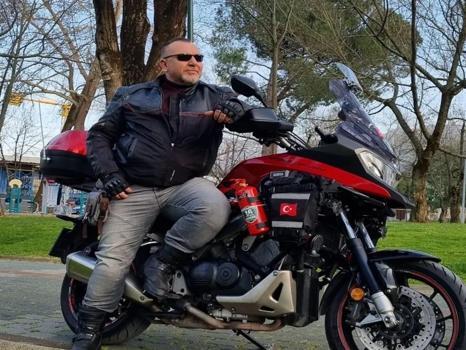 Tünelde otomobille çarpışan motosiklet sürücüsü toprağa verildi
