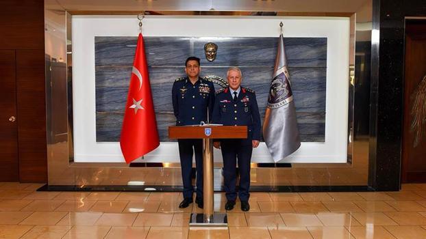 Hava Kuvvetleri Komutanı Kadıoğlu, Pakistanlı mevkidaşı Sidhu ile görüştü