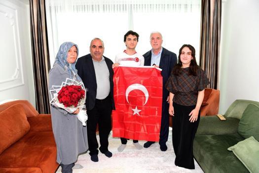 CİMER, Türk bayrağı isteyen gencin talebini karşıladı