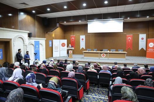 Mardin’de ‘Filistin’de anne olmak’ konferansı düzenlendi