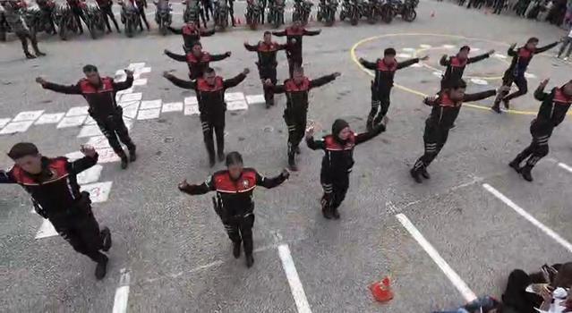 Ankara'da yunus polislerinden '19 Mayıs' gösterisi