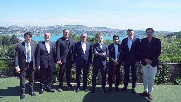 UEFA ve TFF heyetleri, Avrupa Ligi Finali öncesi İstanbul'da bir araya geldi