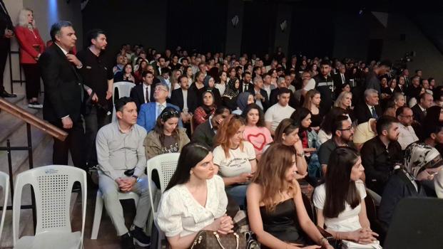 Tarihi Hatay Devleti Meclis Binası, tiyatro sahnesi olarak hizmete açıldı