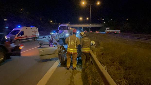 Otomobil, TIR'a çarptı: 1 ölü, 1 yaralı