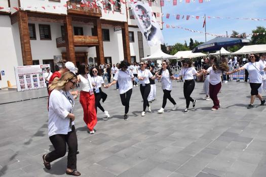 Yunusemre'de 19 Mayıs Gençlik Şöleni coşkusu yaşandı