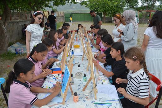 Silopi’de köy okullarında ‘Gezici Sanat Atölyesi’ etkinliği