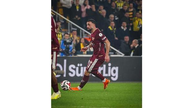 Göztepe, Efkan'la 1 yıl daha devam