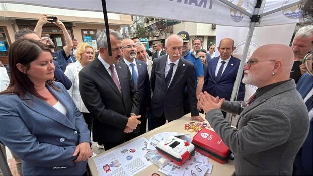 Edirne’de ani kalp durmalarında kullanılan ‘OED cihazı’ vatandaşlara tanıtıldı