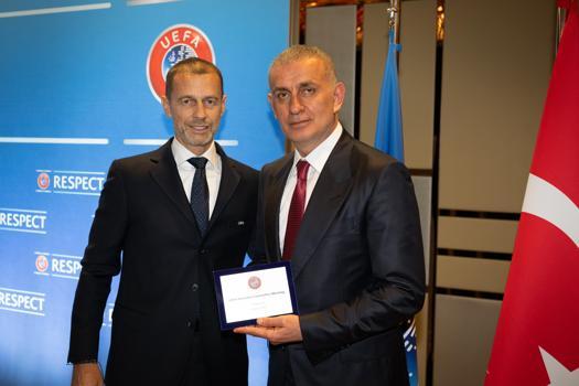 TFF Başkanı Hacıosmanoğlu, UEFA Yönetim Kurulu Toplantısı'na katıldı