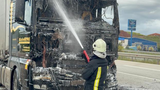 Kırıkkale’de seyir halindeki TIR'da çıkan yangın söndürüldü