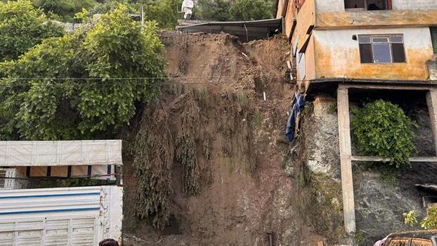 Hatay'da sağanak nedeniyle tek katlı ev çöktü; 1 ölü, 3 yaralı