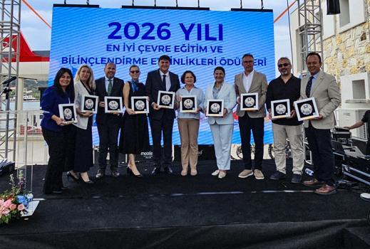 Muratpaşa 11 yıldır zirvede