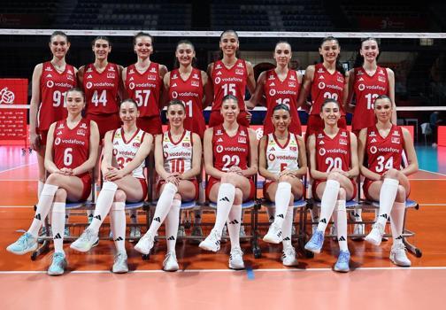 Filenin Sultanları, Polonya'yı 3-2 mağlup etti