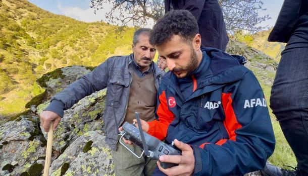 Muş'ta dereye düşen Gülsima aranıyor