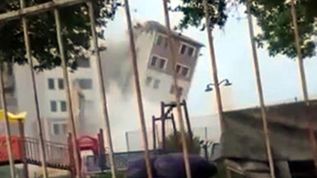 Avcılar'da yıkım sırasında sarsıntı ve toz bulutu oluştu; mahalleli deprem sandı