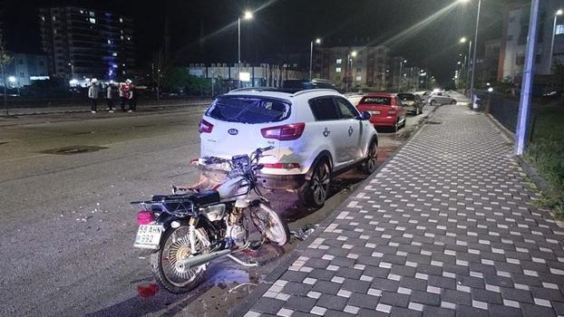 Motosiklet park halindeki cipe çarptı: 1 ölü, 1 yaralı