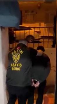 Fatih’te apartman girişine silahlı saldırı; 3 şüpheli tutuklandı