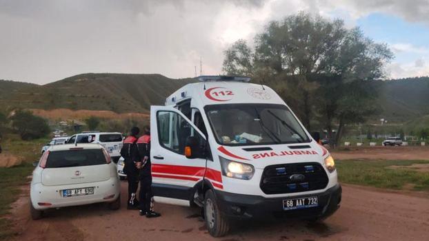 Alacak kavgasında ağabey bıçaklandı, kardeşi darbedildi