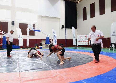 Hatay’da 600 öğrenci İmam Hatip Spor Oyunları’nda ter döktü