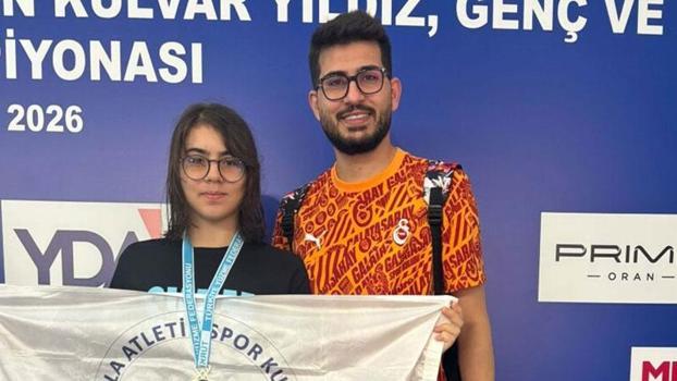 Muğlalı yüzücü Devrim Defne Bilge Türkiye Şampiyonu oldu