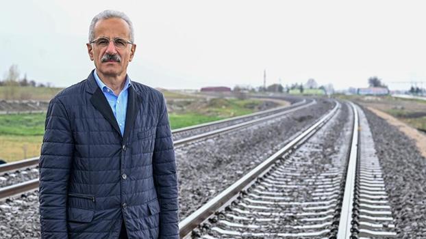 Bakan Uraloğlu: Mersin limanları, ticaret yollarına yüksek hızda bağlanacak