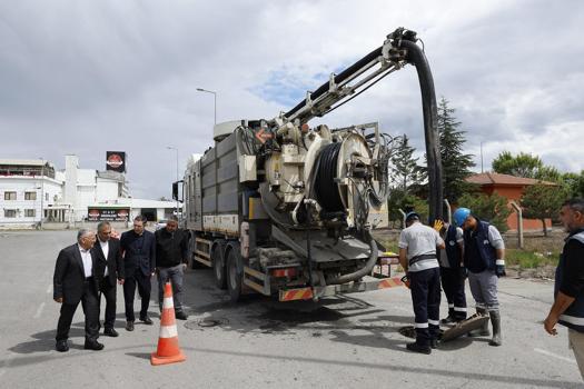 Başkan Büyükkılıç KASKİ'nin bayram öncesi çalışmalarını inceledi