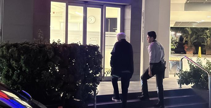 Zülfü Livaneli’nin eşi Ülker Livaneli merdivenden düşerek yaralandı