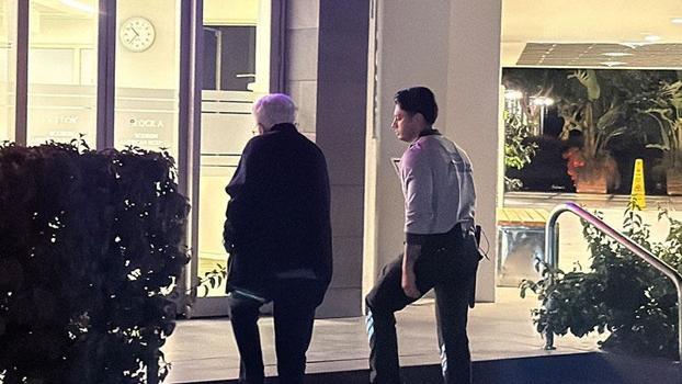 Zülfü Livaneli’nin eşi Ülker Livaneli merdivenden düşerek yaralandı