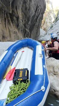 Kanyonda düşüp ayağı kırılan turist kurtarıldı