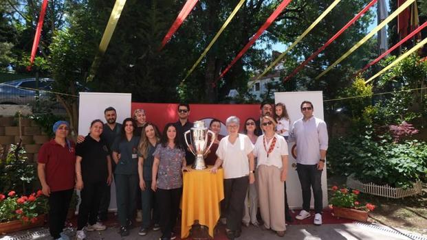 Şampiyonluk kupası bayramda Galatasaraylılar Yurdu’nda buluştu
