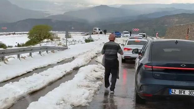 Karaman’da dolu yağışı yaşamı olumsuz etkiledi