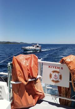 Bodrum'da sürüklenen tekne kurtarıldı