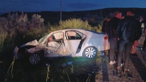Çorum'da iki otomobil çarpıştı: 1 ölü, 6 yaralı